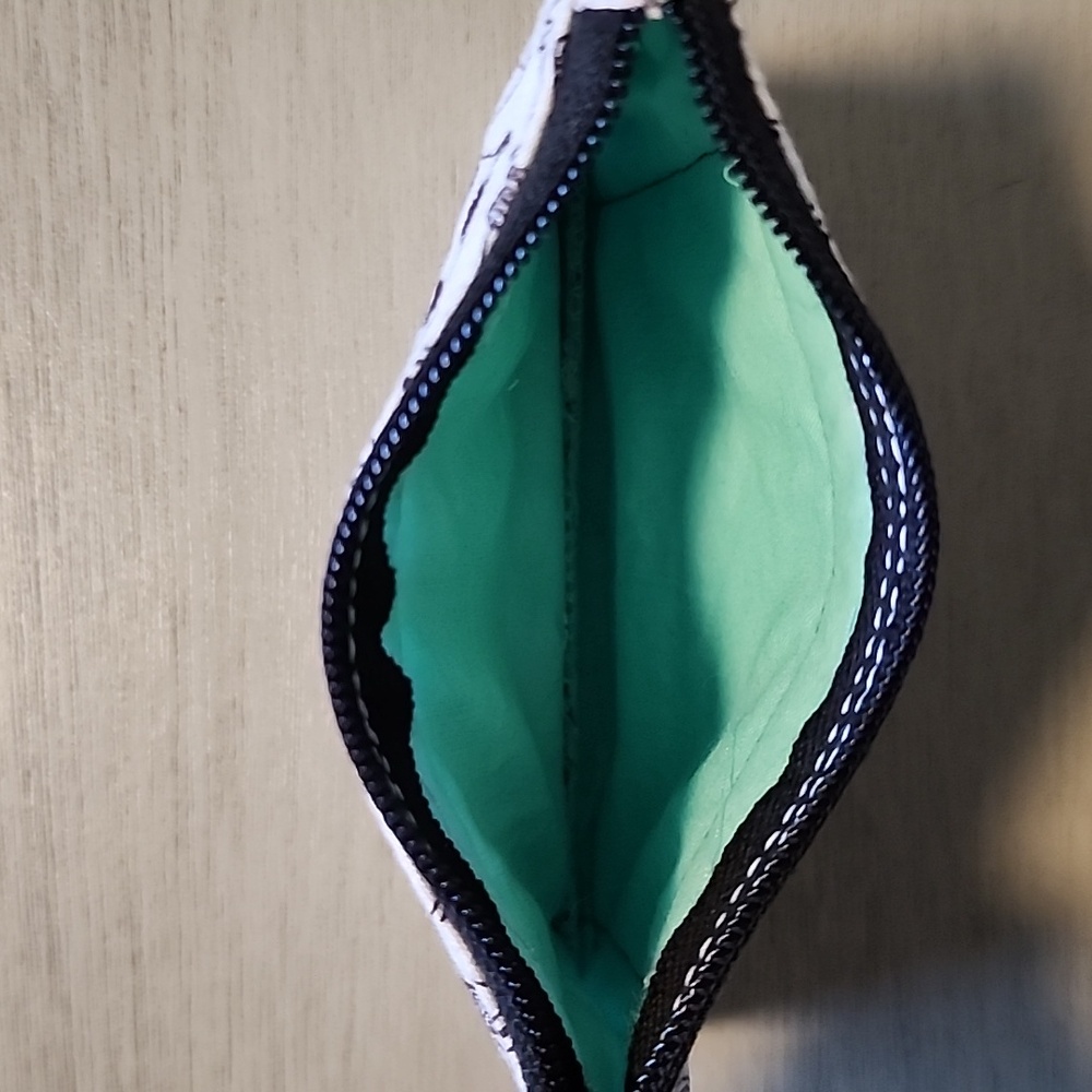 Dogs Coin Purse - Picture 4 of 5